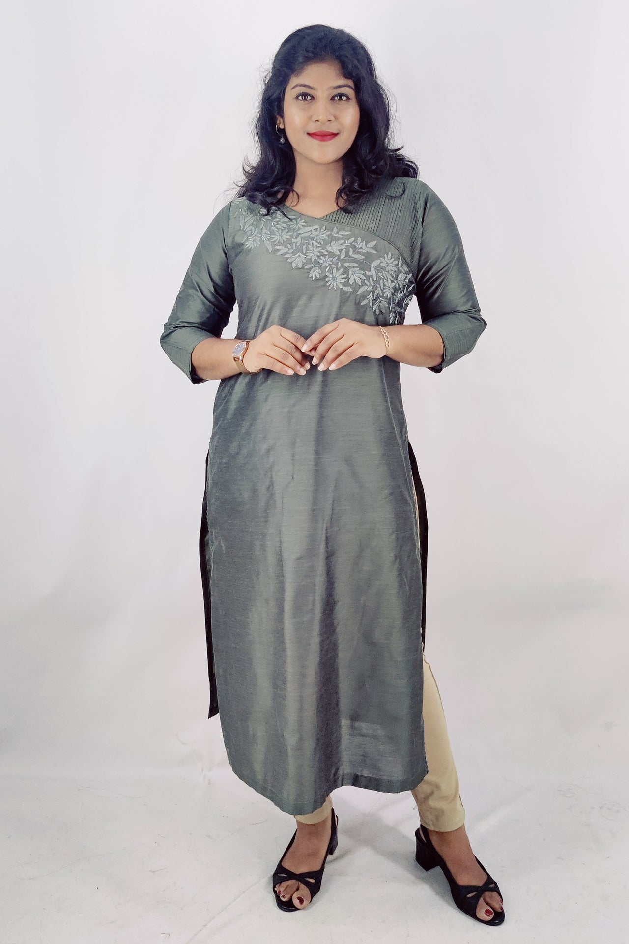 Cotton Silk Embroidery Solid Slitted Kurta