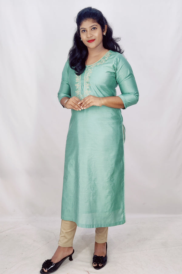 Soft Silk Emproidery Slitted Kurta