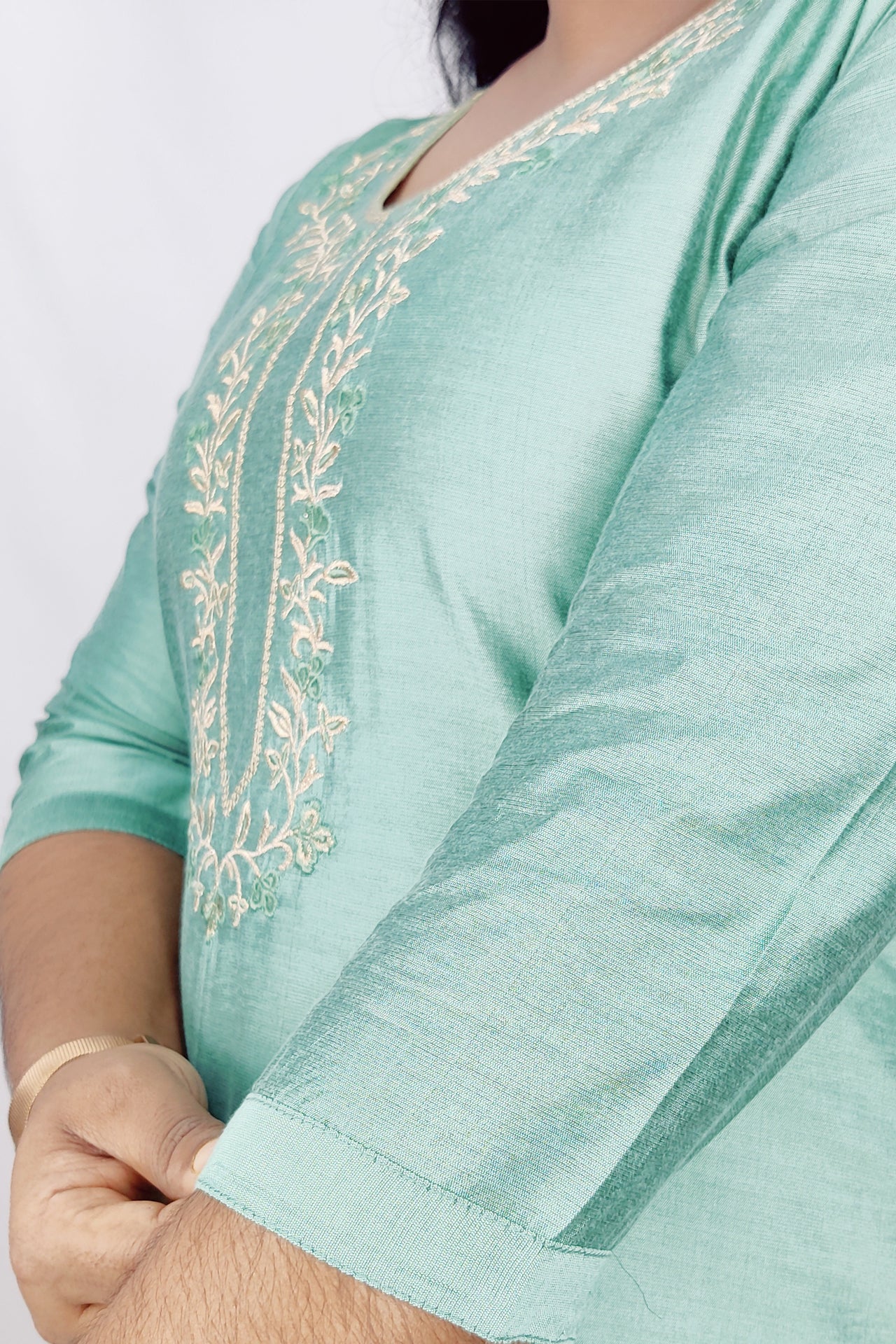 Soft Silk Emproidery Slitted Kurta