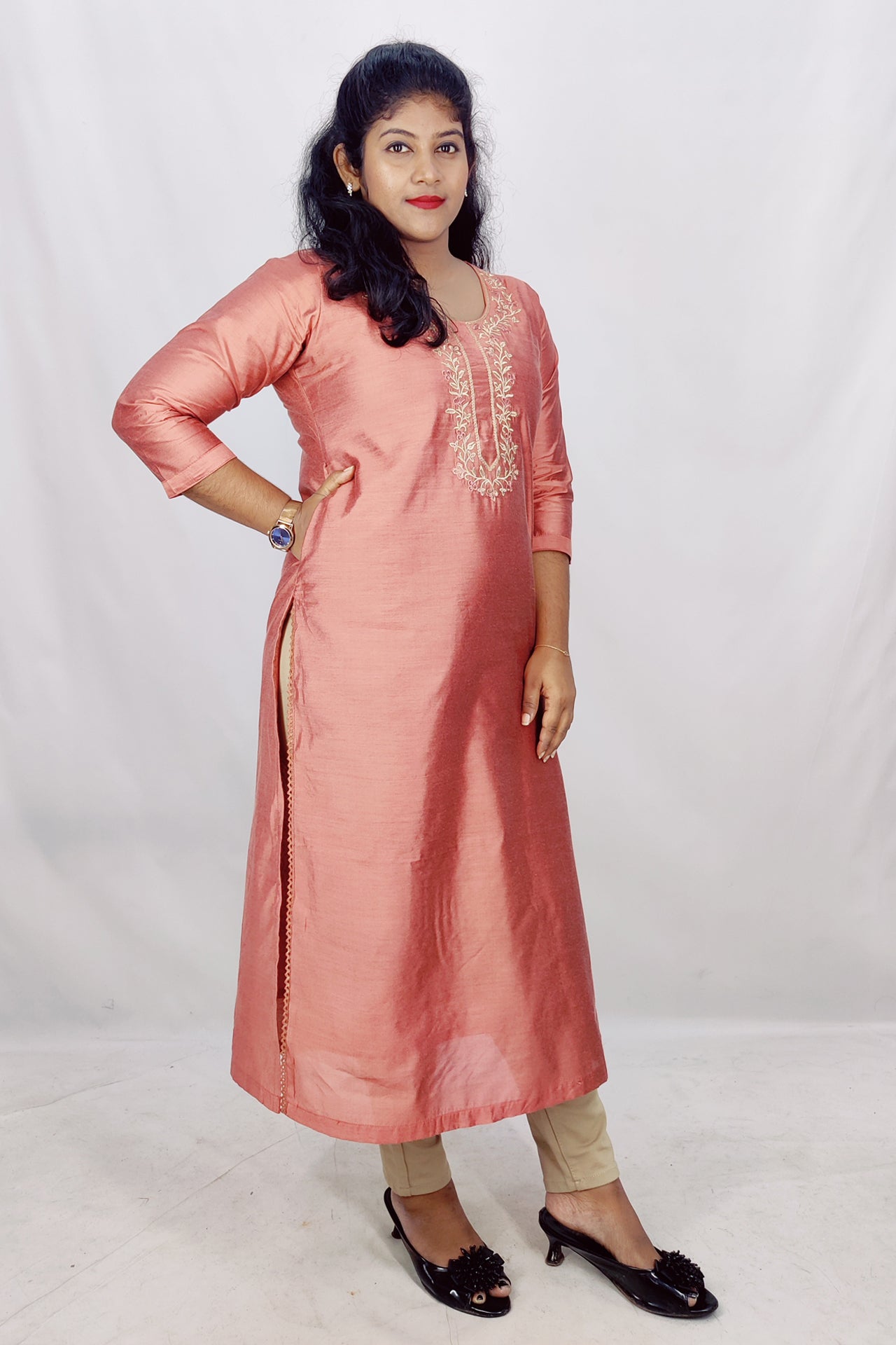 Soft Silk Emproidery Slitted Kurta