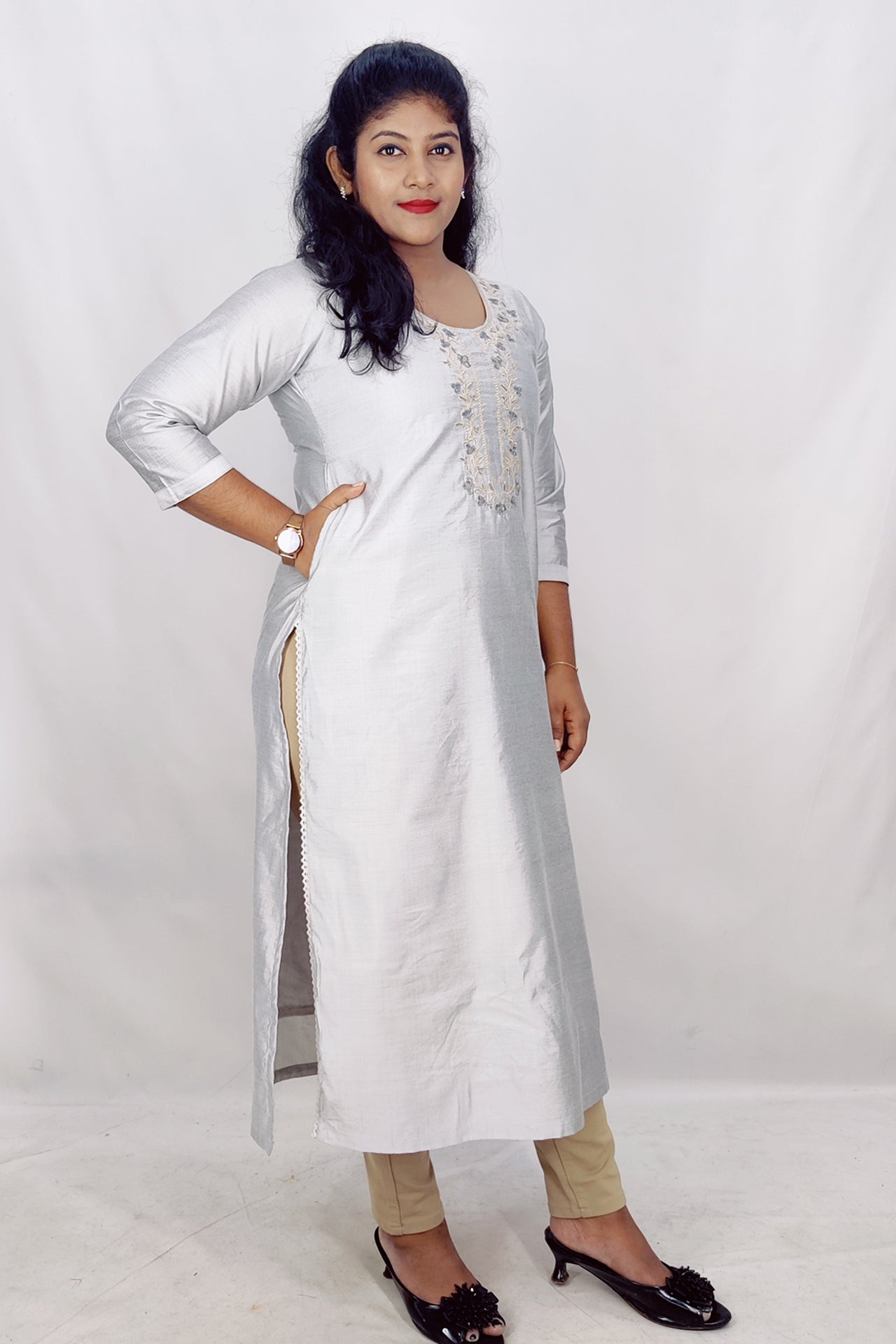 Soft Silk Emproidery Slitted Kurta