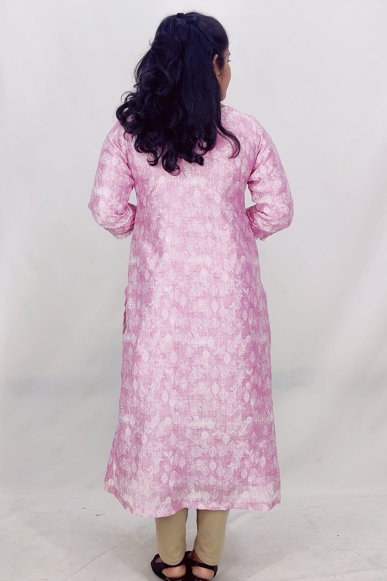 Chanderi Silk Schiffli Slitted Kurta