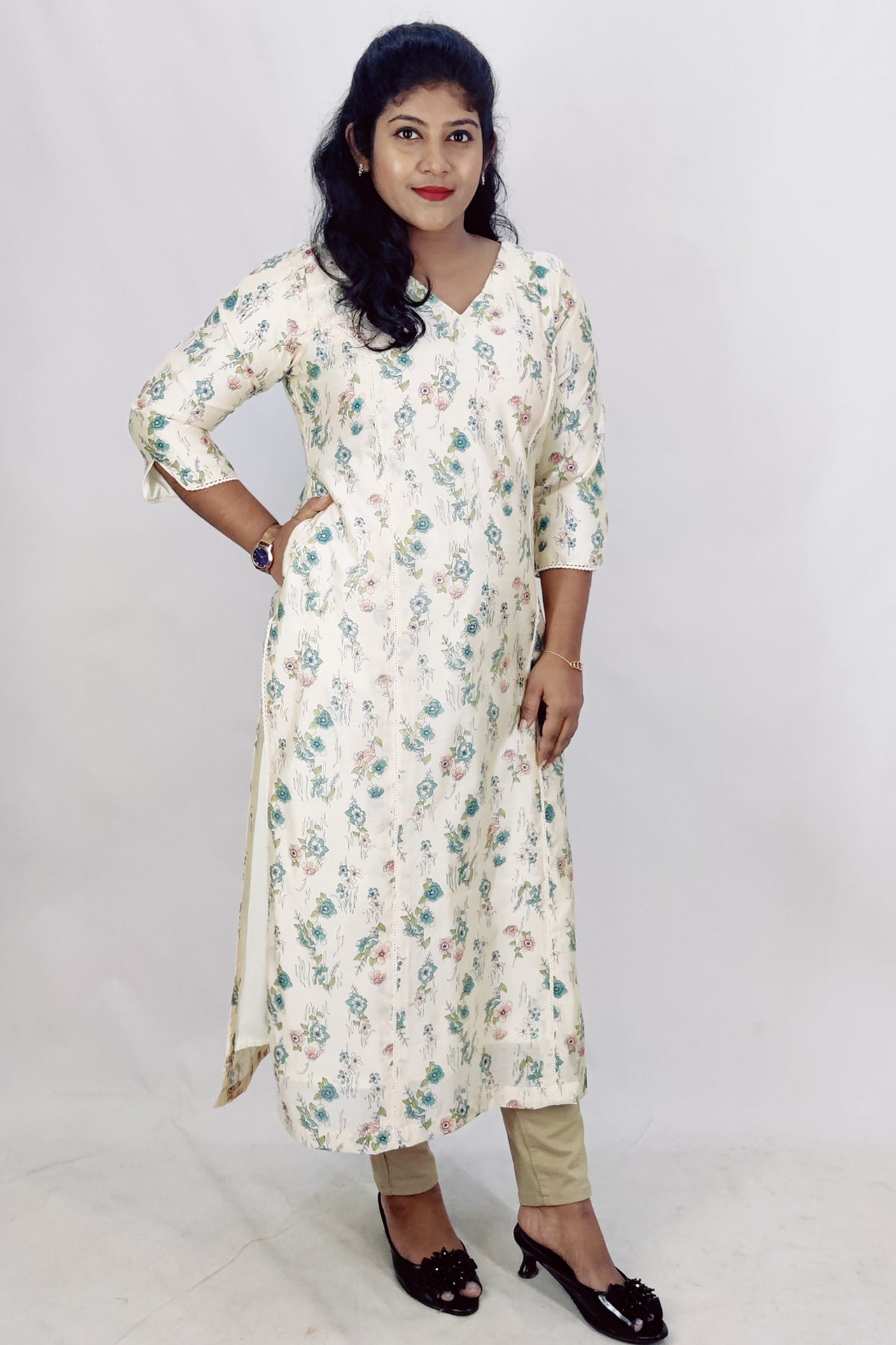 Chanderi Floral Printed Foil Slitted Kurta