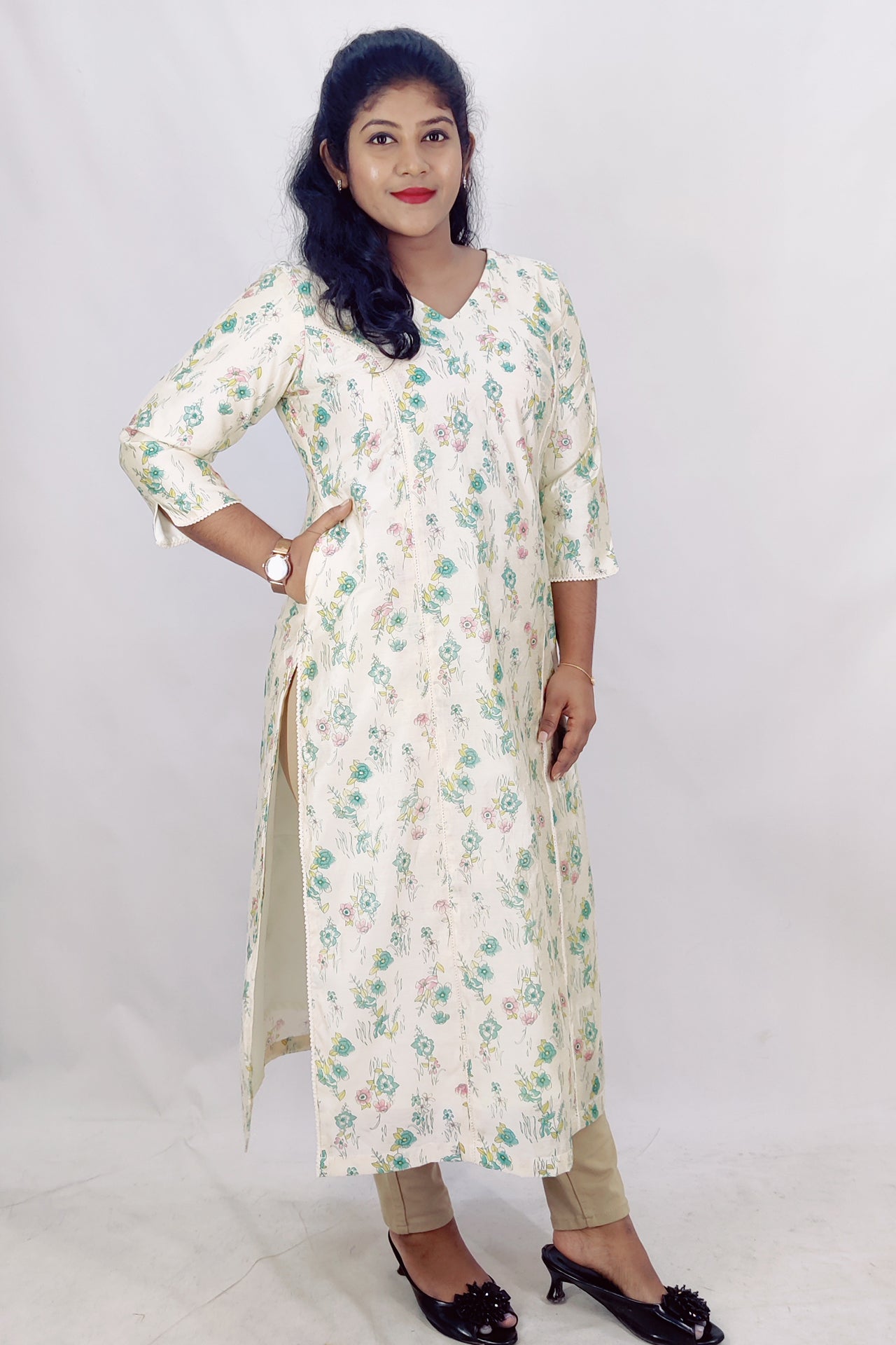 Chanderi Floral Printed Foil Slitted Kurta