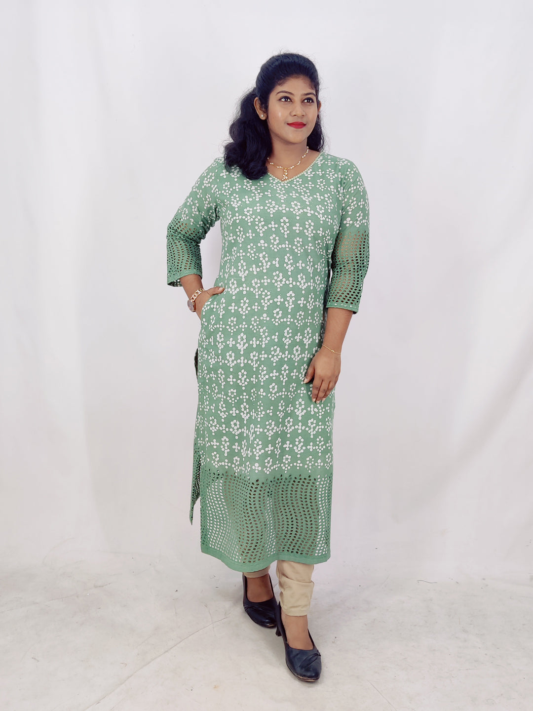 Cotton Handblock Print Cutwork Slitted Kurta