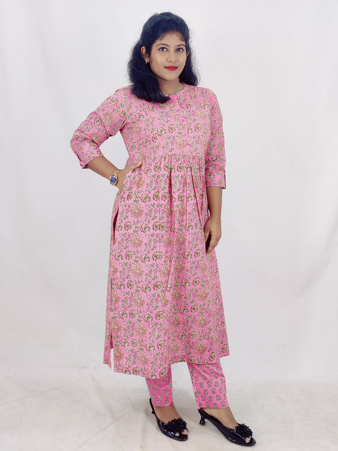 Cotton Floral Printed Gathered Slitted Kurta