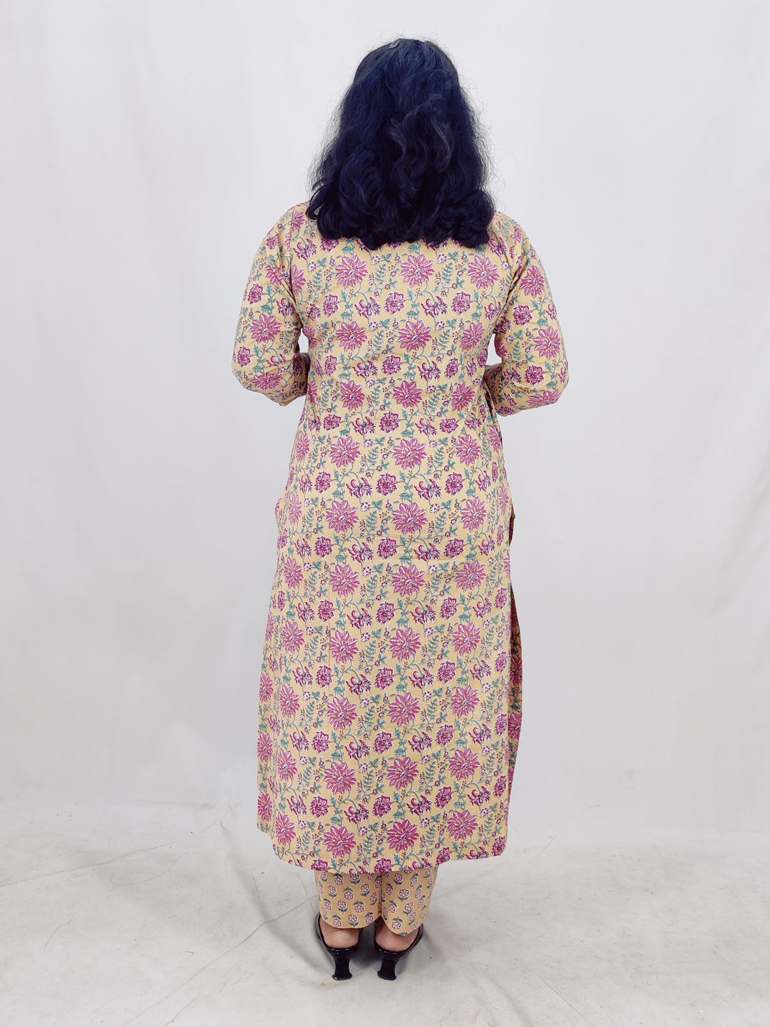 Cotton Floral Printed Gathered Slitted Kurta