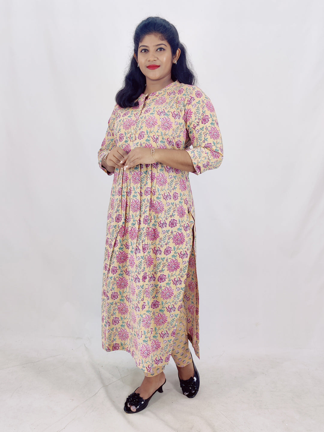 Cotton Floral Printed Gathered Slitted Kurta