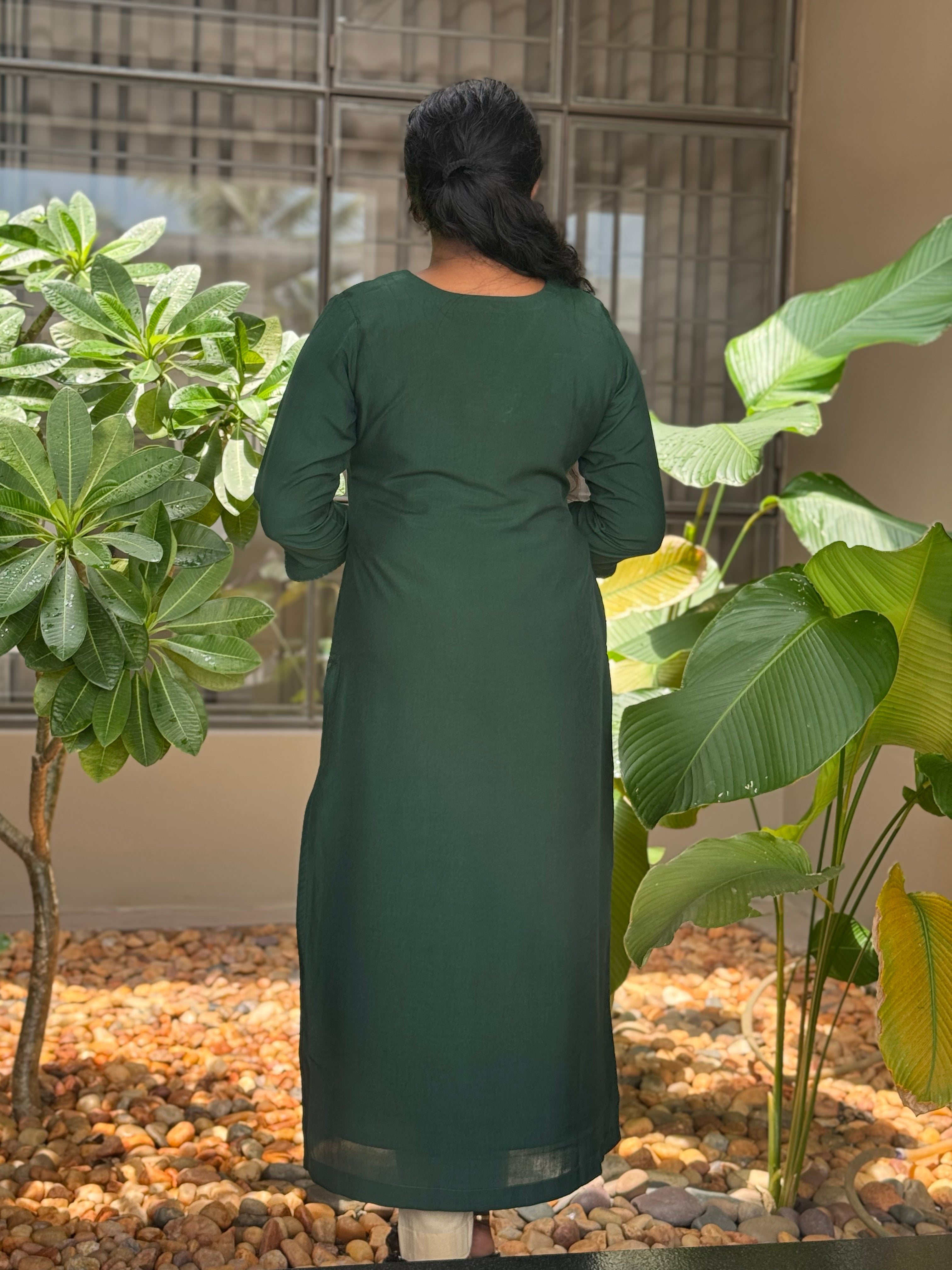 Poly Viscose Solid Straight Kurta