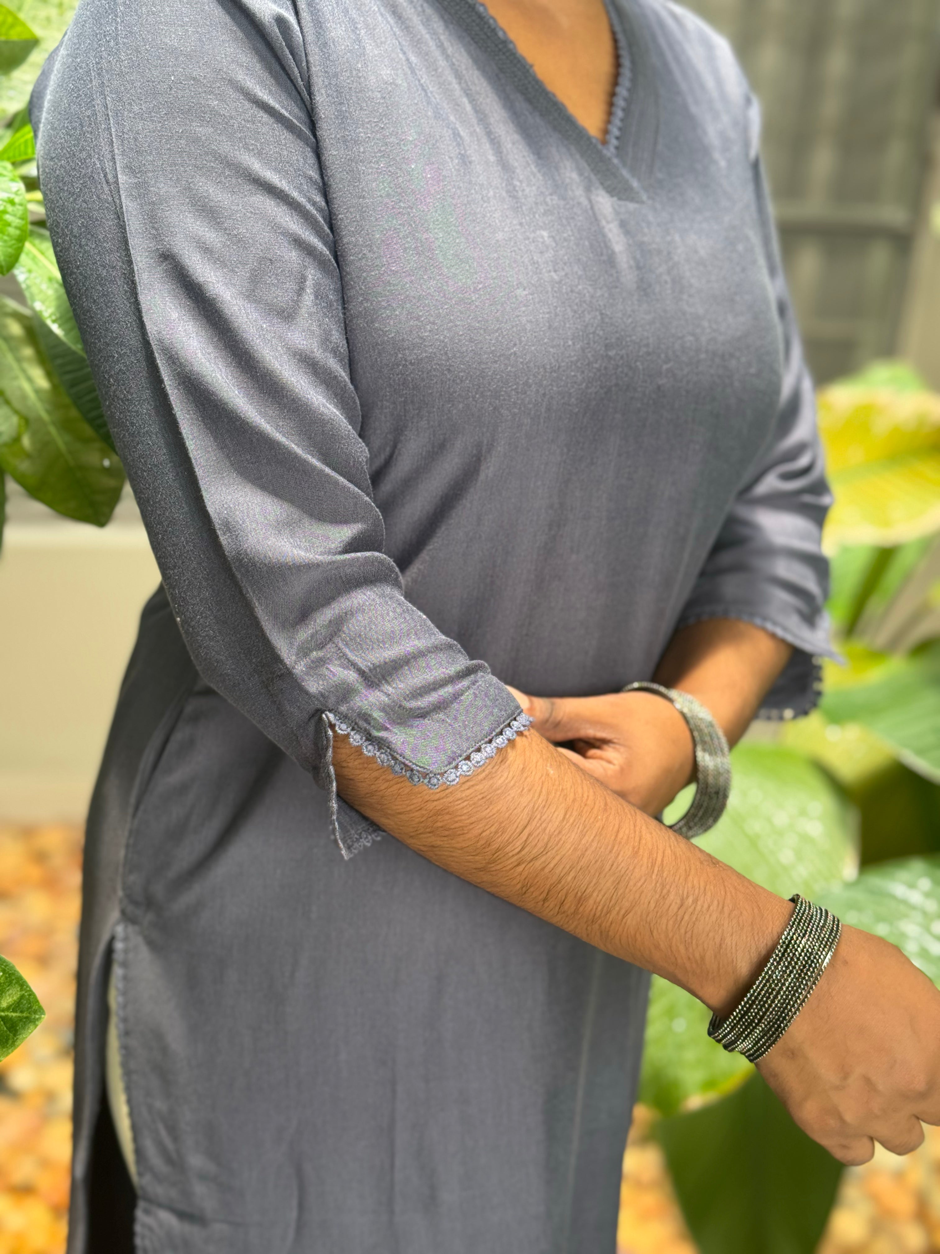 Poly Viscose Solid Straight Kurta