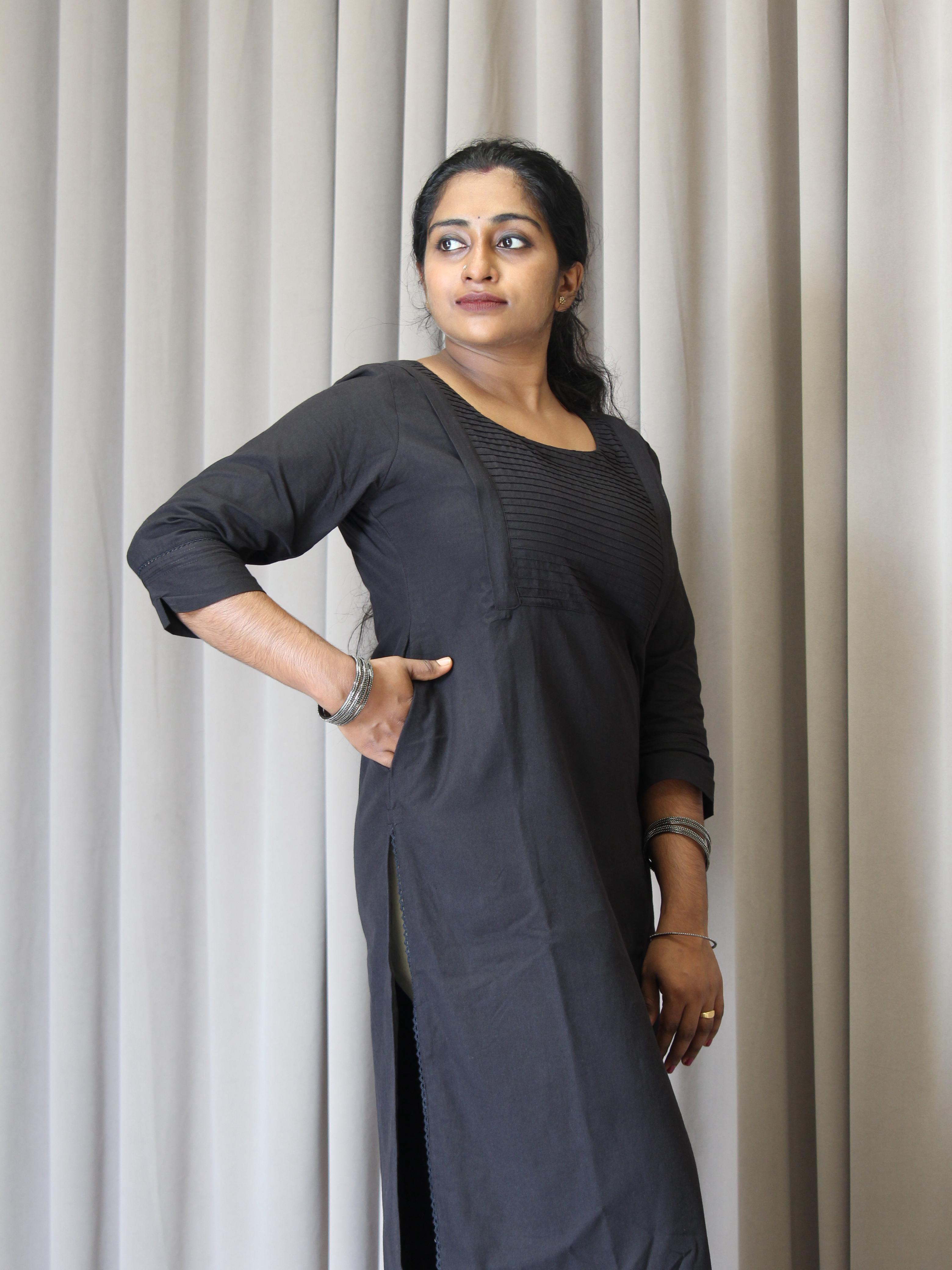 Cotton Solid Slitted Feeding Kurta